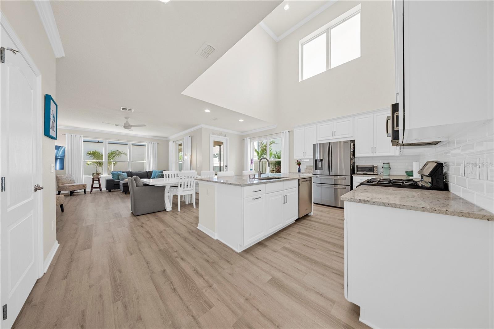 OVERLOOK 2/HAMLIN - Residential