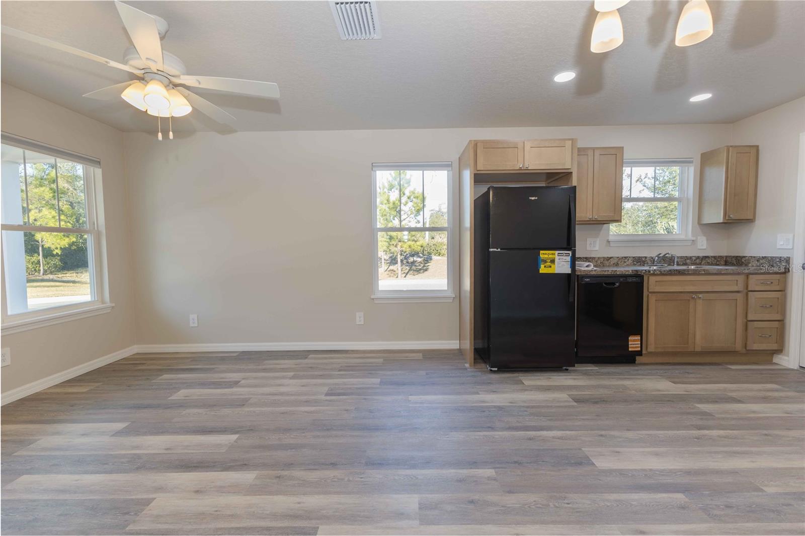1342 COTTAGE CIRCLE