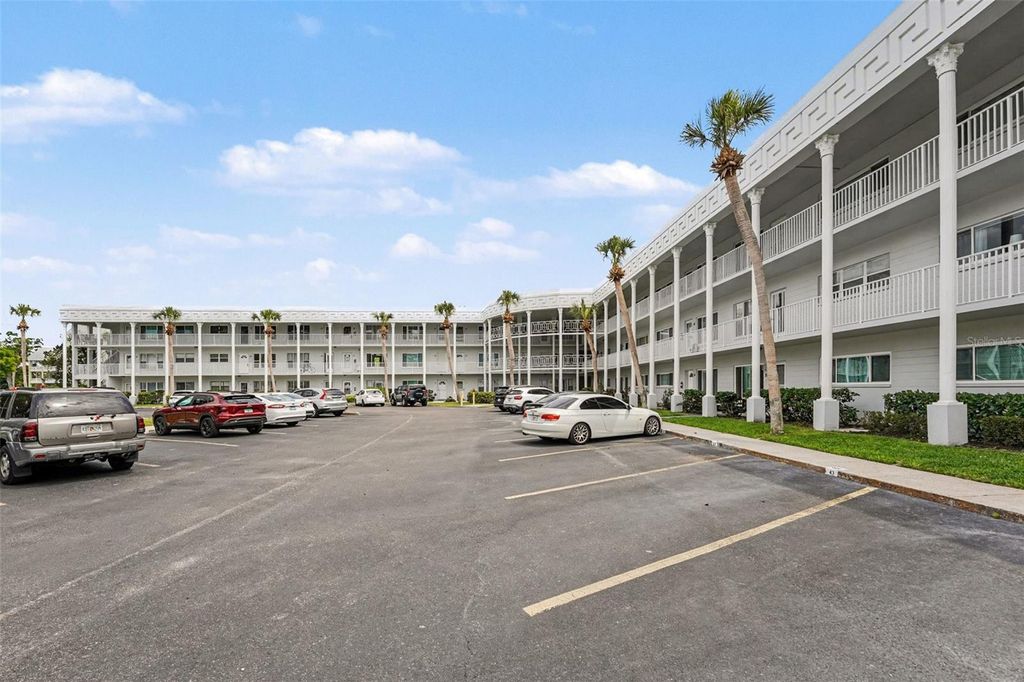 Photo of 2449 Columbia Drive #29, Clearwater, FL 33763 (MLS # TB8500991)