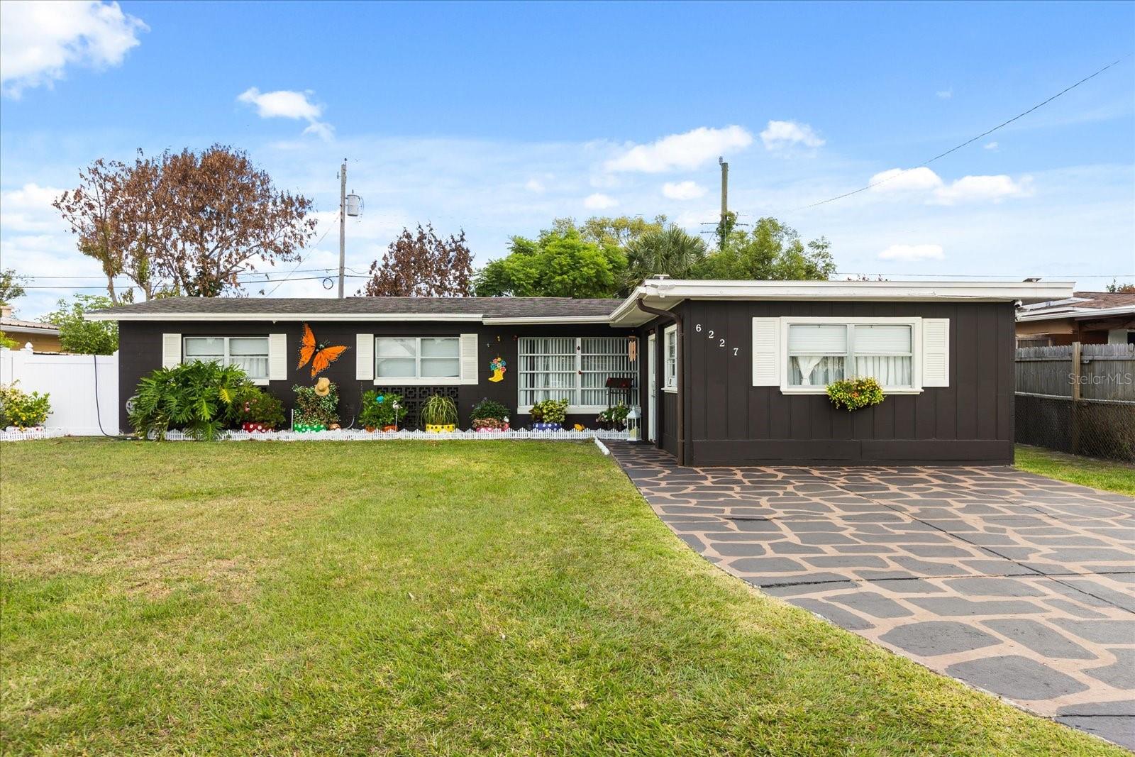 SKY LAKE OAK RIDGE SEC - Residential