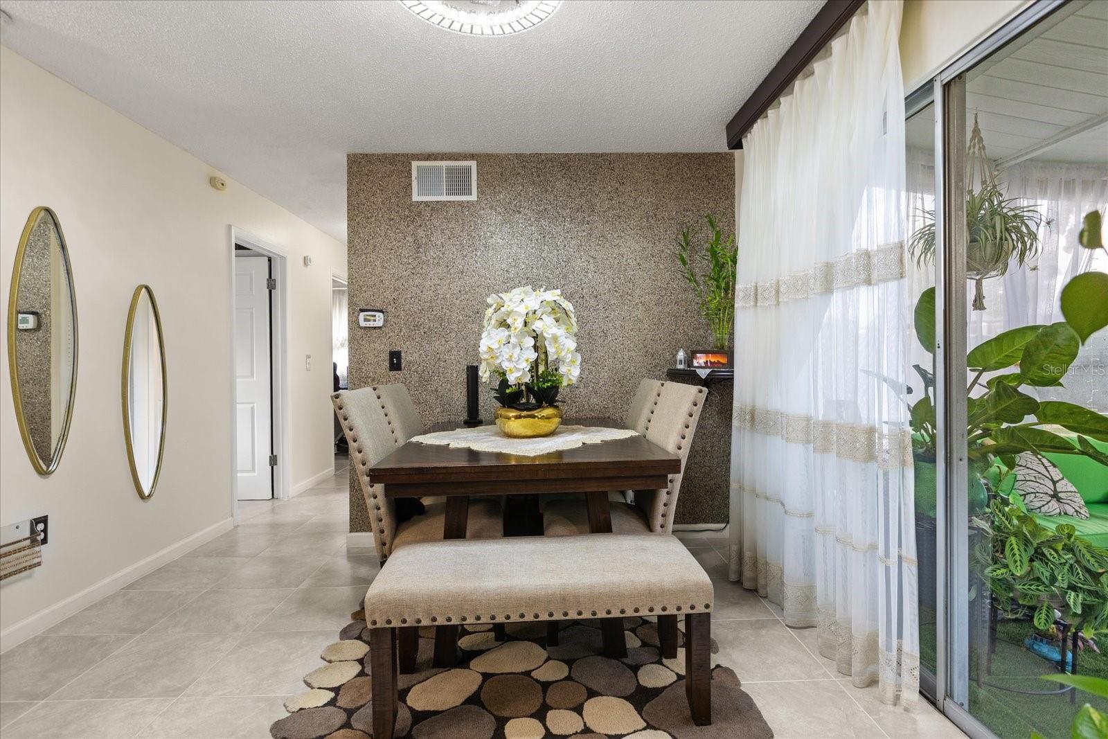 SKY LAKE OAK RIDGE SEC - Residential