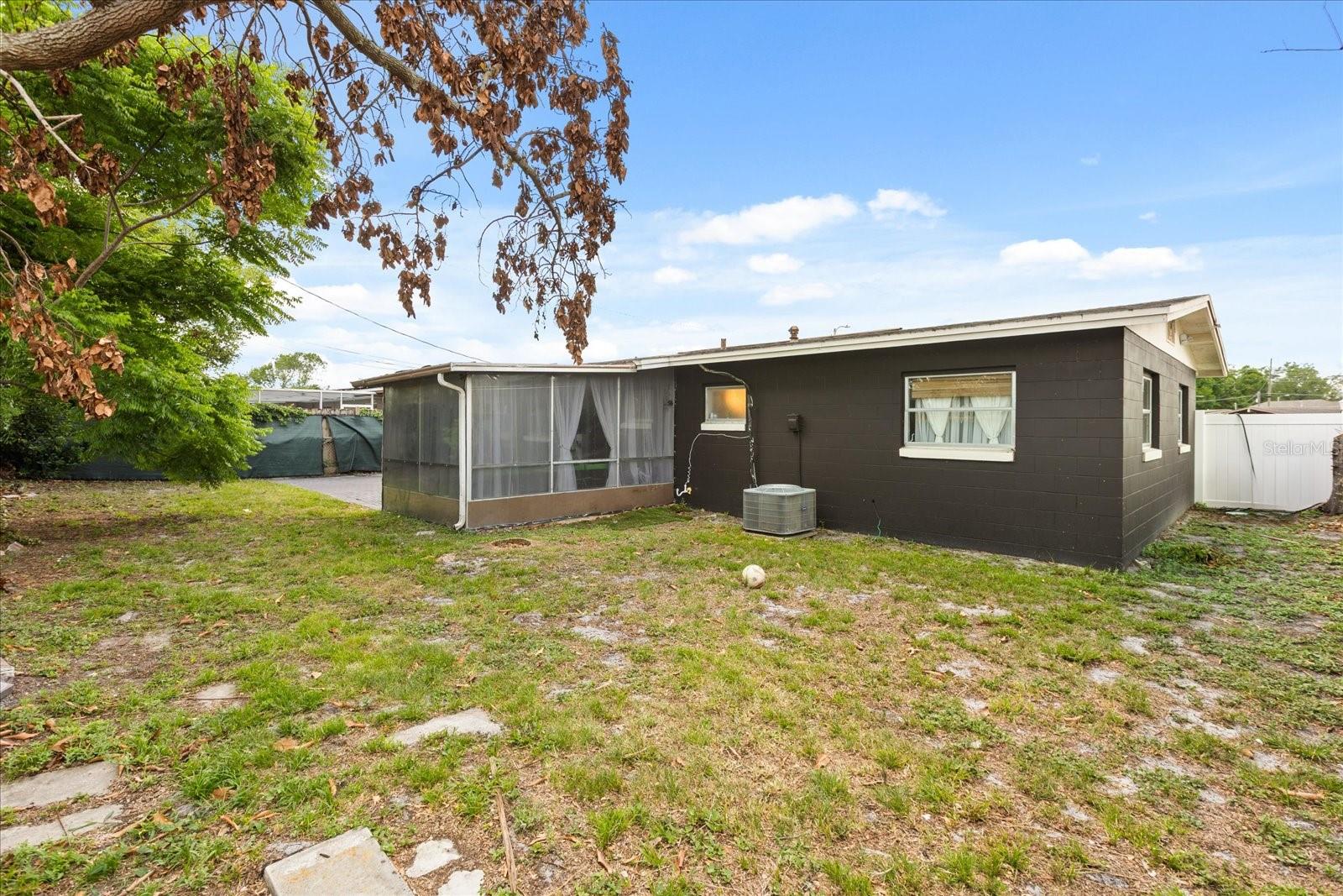 SKY LAKE OAK RIDGE SEC - Residential