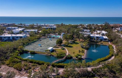 A home in LONGBOAT KEY