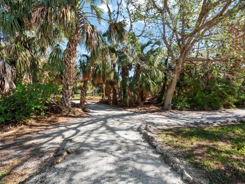 A home in LONGBOAT KEY