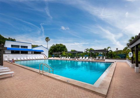 A home in LONGBOAT KEY