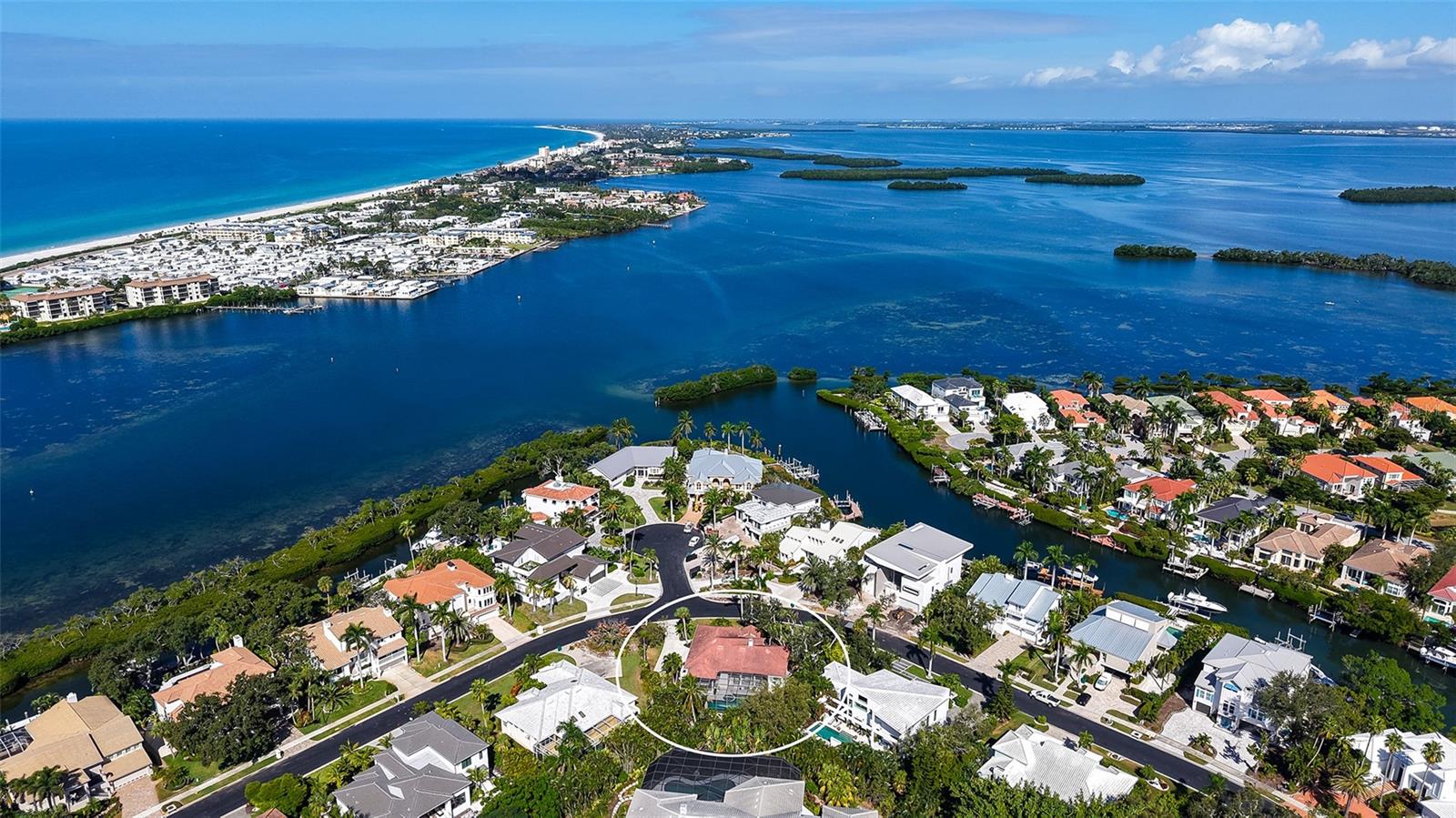 BAY ISLES - Residential