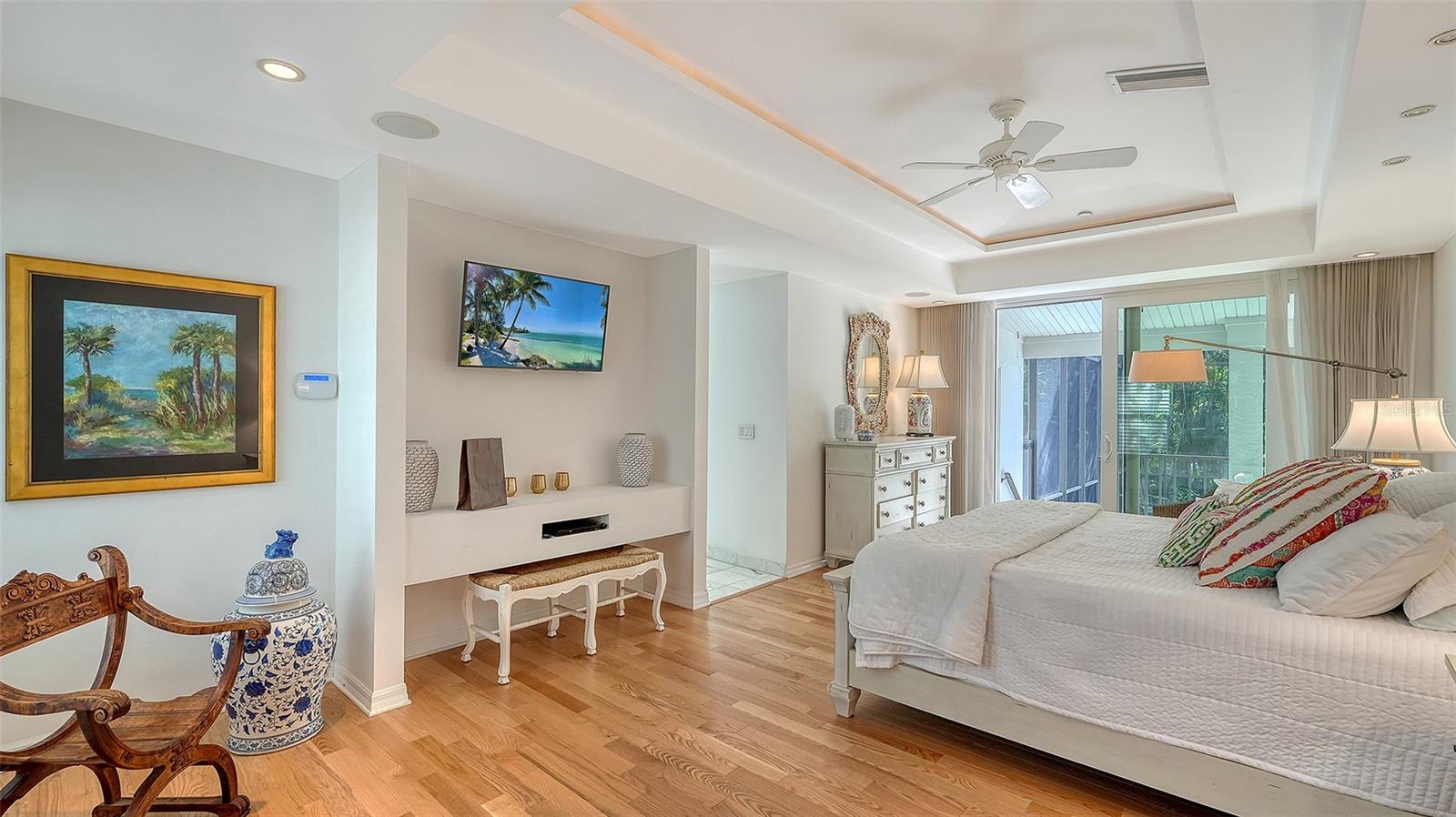 BAY ISLES - Residential