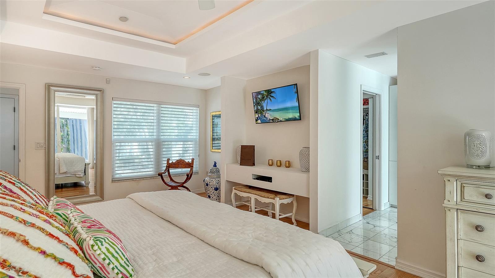 BAY ISLES - Residential