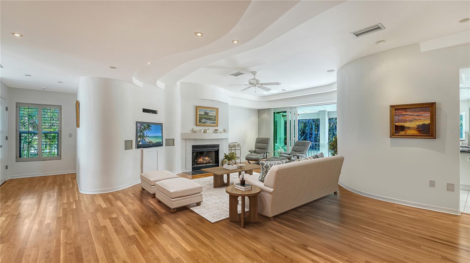 BAY ISLES - Residential