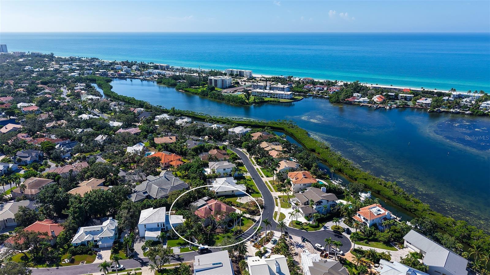 BAY ISLES - Residential