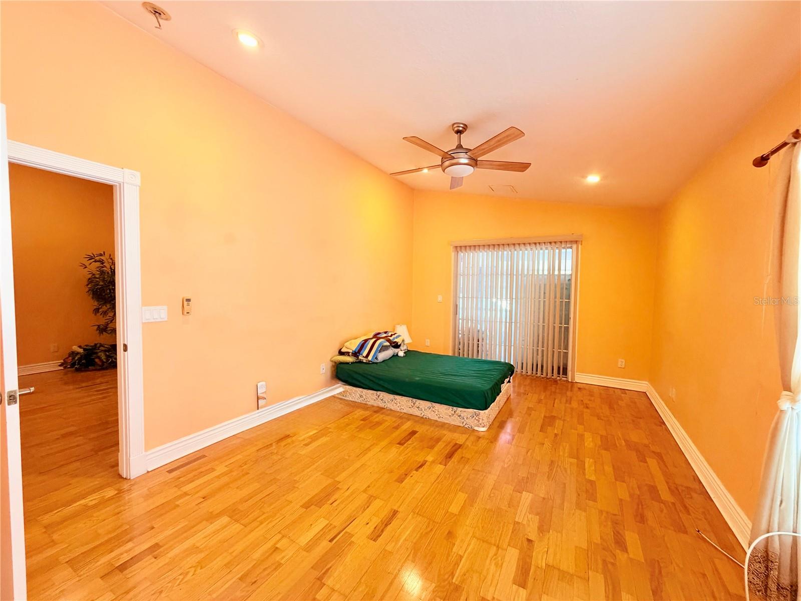 LOFTY PINE ESTATES - Residential