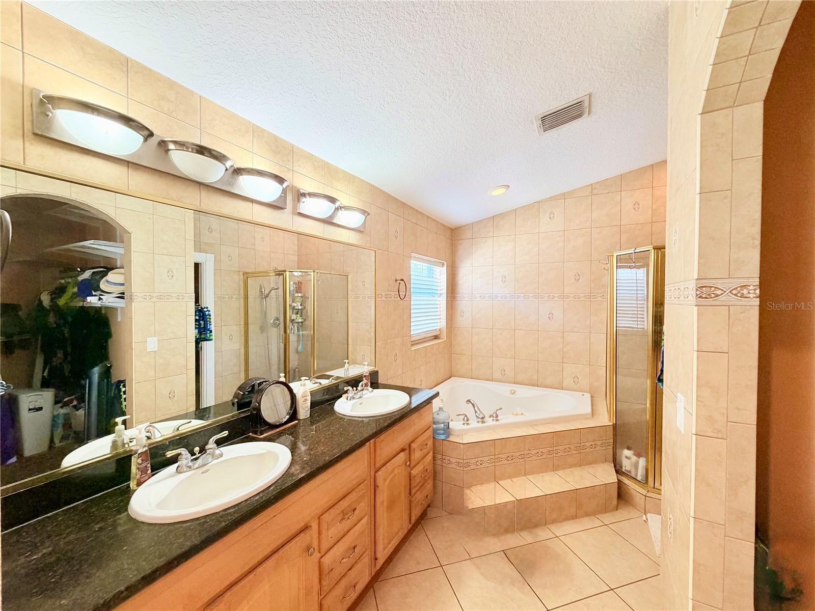 LOFTY PINE ESTATES - Residential