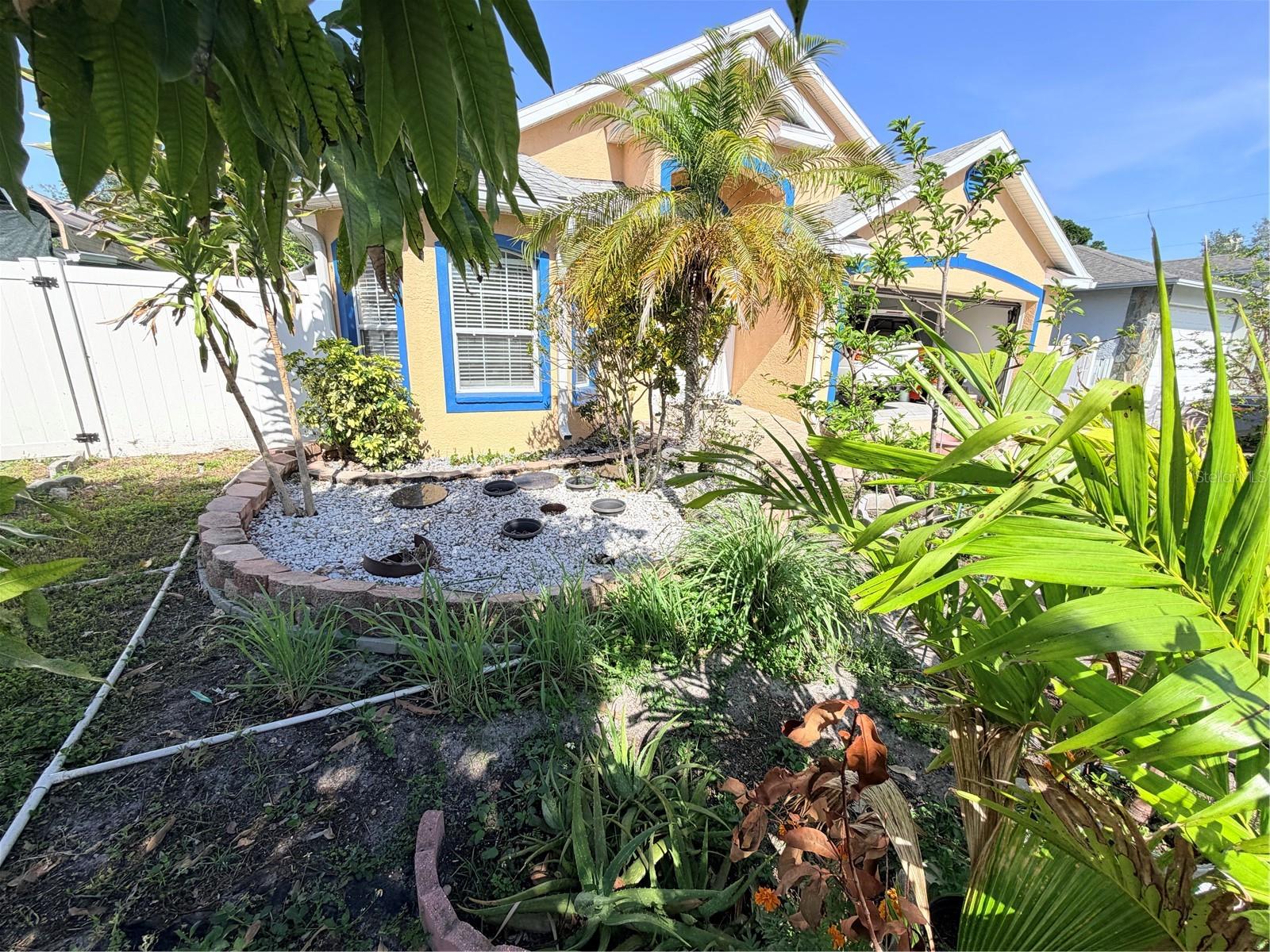 LOFTY PINE ESTATES - Residential