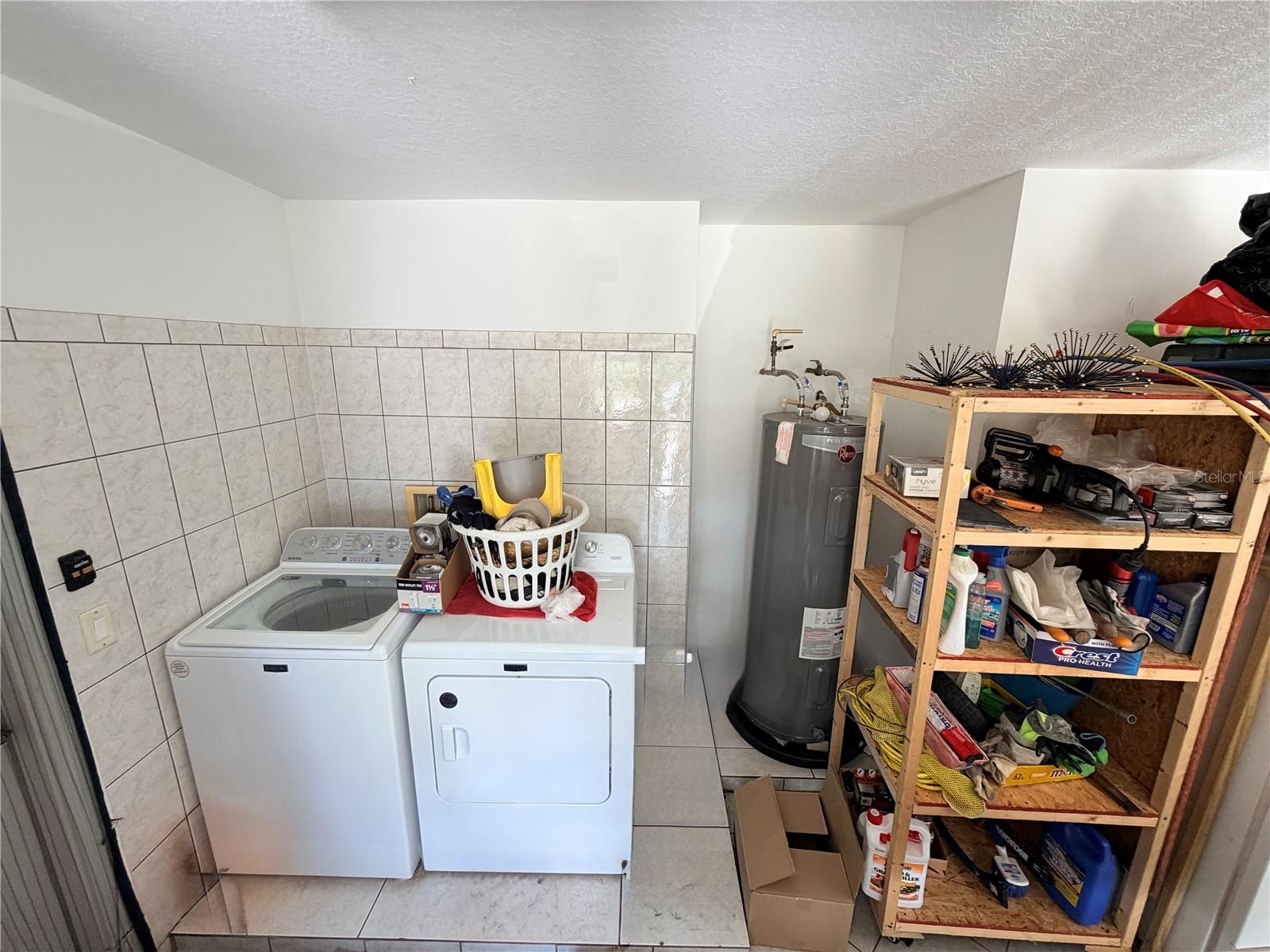 LOFTY PINE ESTATES - Residential