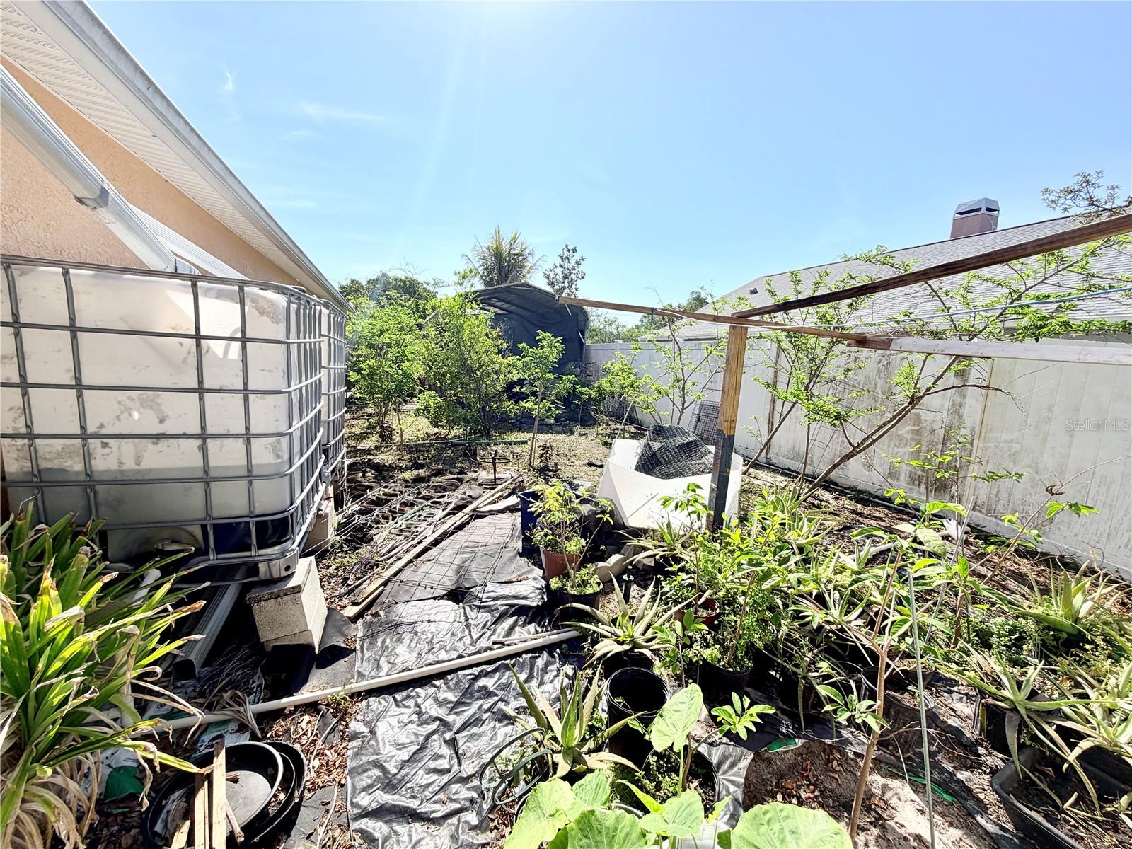 LOFTY PINE ESTATES - Residential