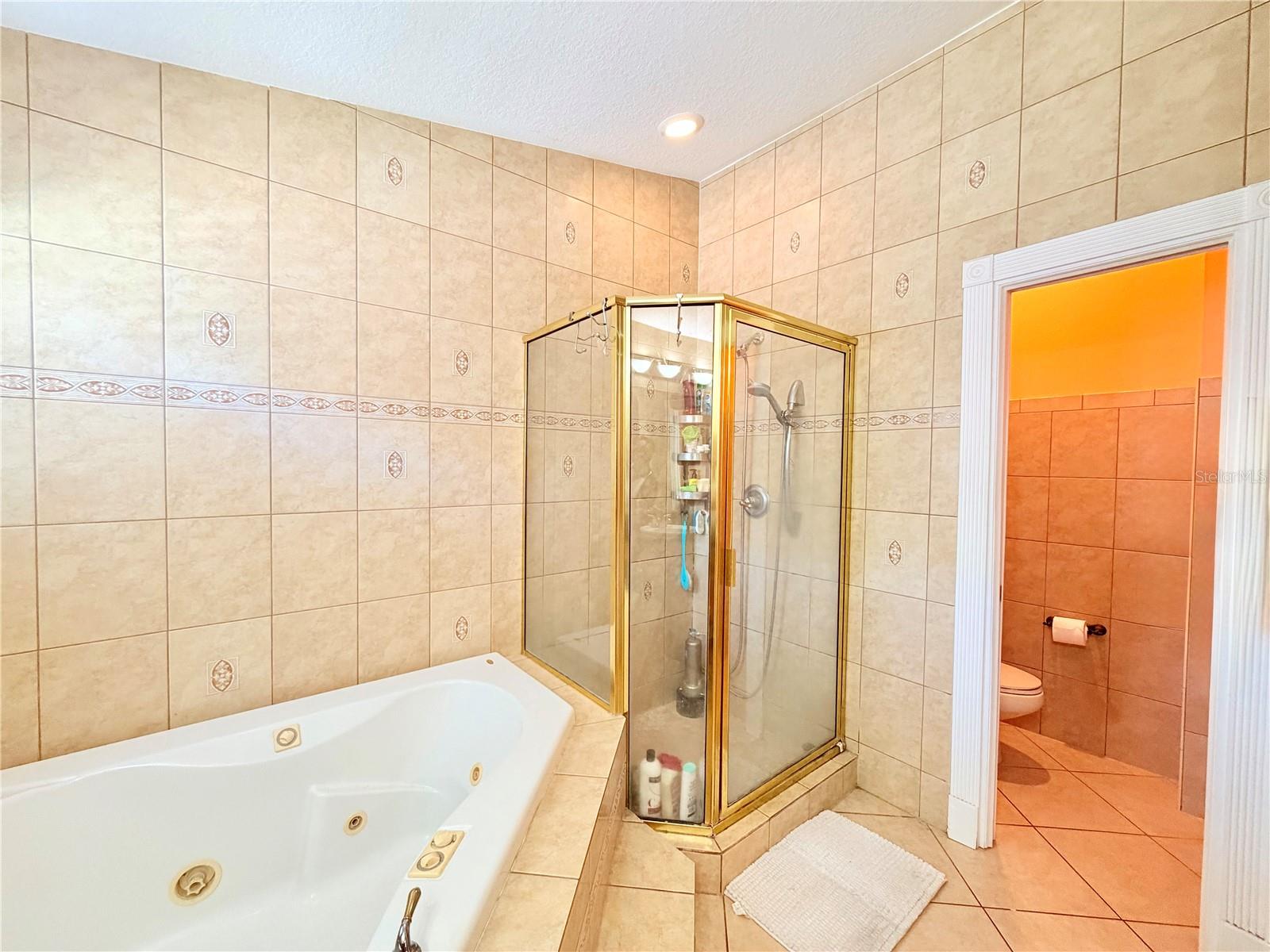 LOFTY PINE ESTATES - Residential