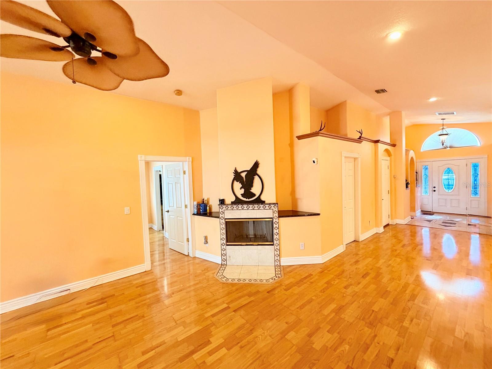 LOFTY PINE ESTATES - Residential