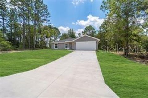 A home in DUNNELLON