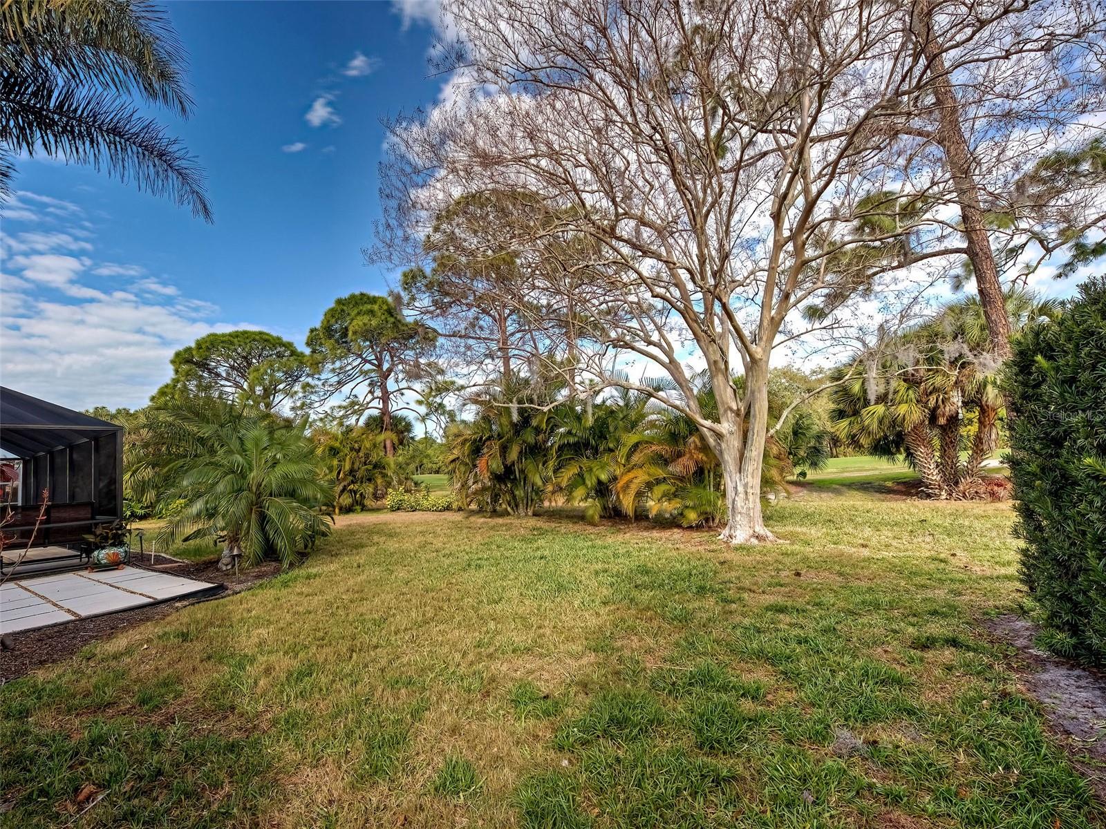 CALUSA LAKES - Residential