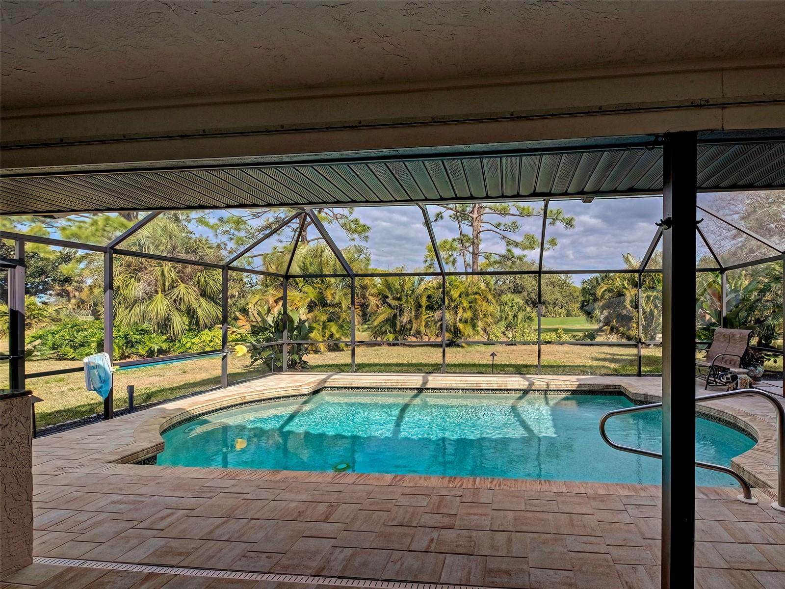 CALUSA LAKES - Residential