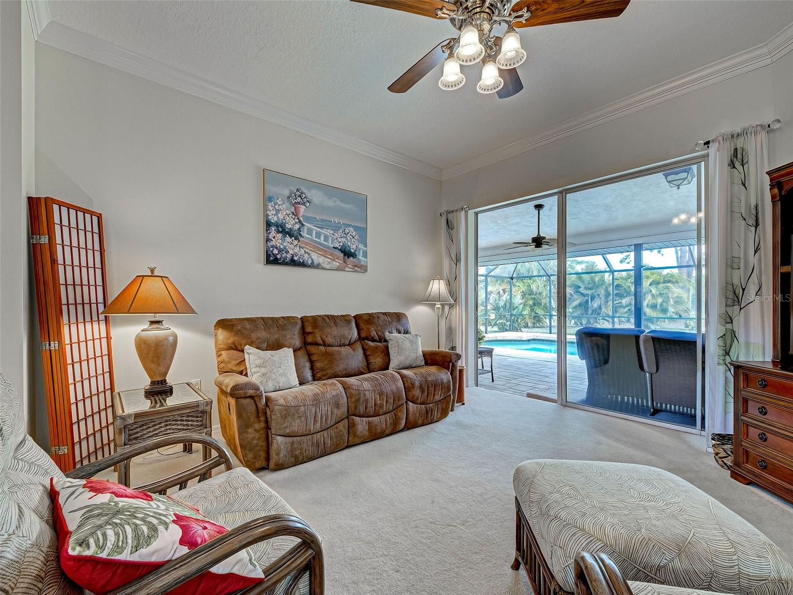 CALUSA LAKES - Residential