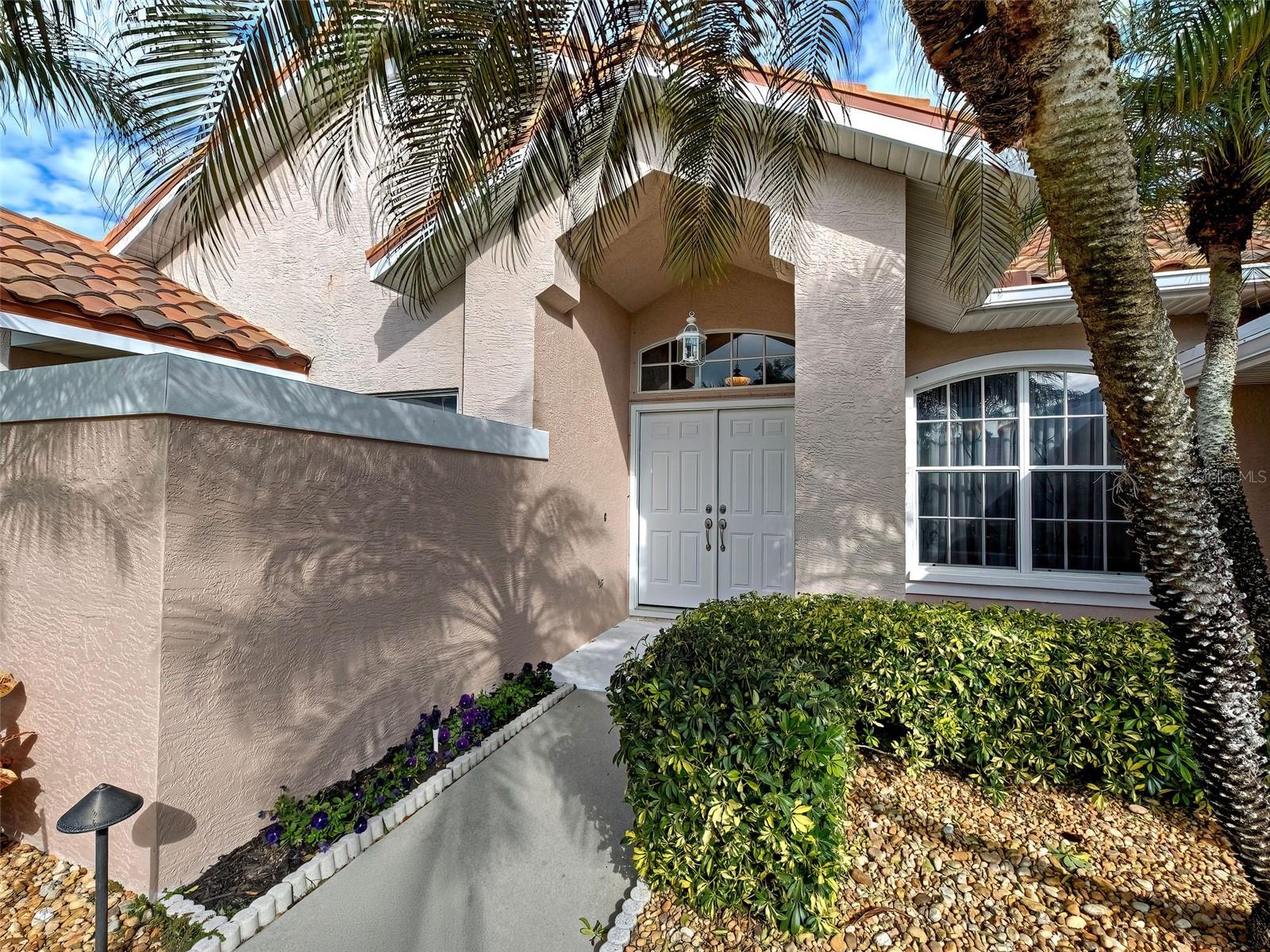 1989 WHITE FEATHER LANE