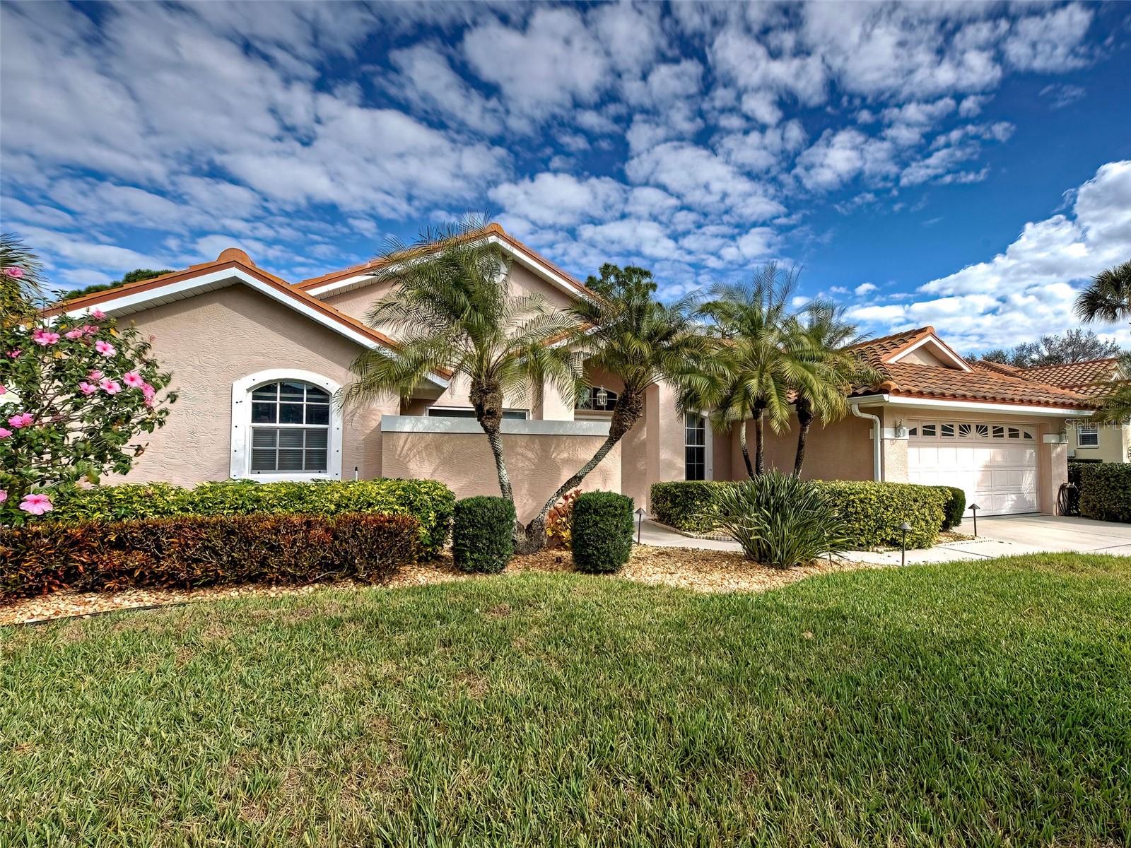 CALUSA LAKES - Residential