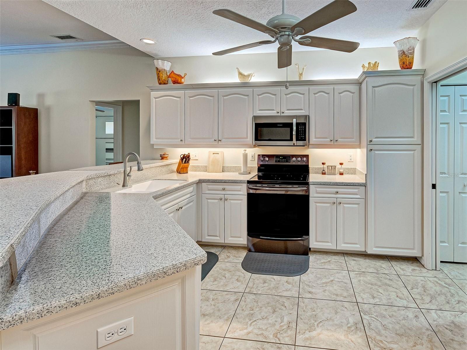 CALUSA LAKES - Residential