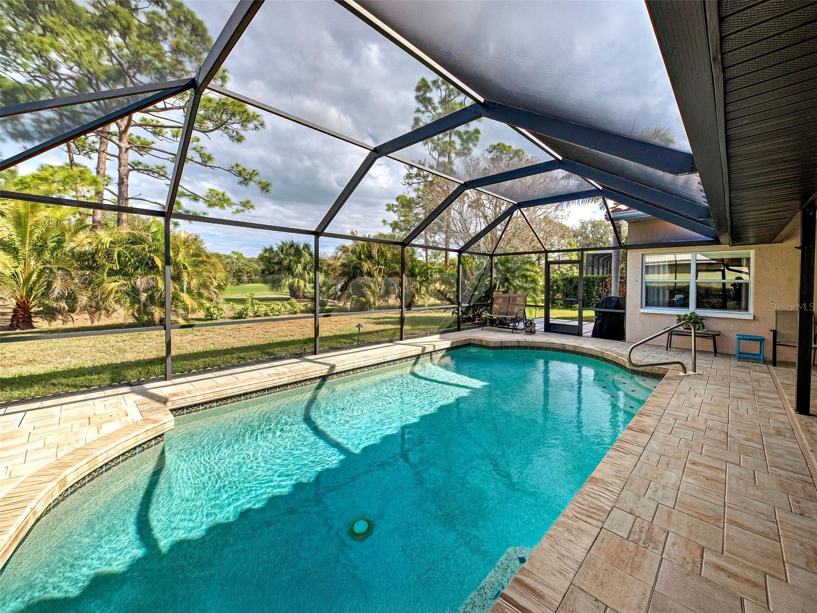 CALUSA LAKES - Residential