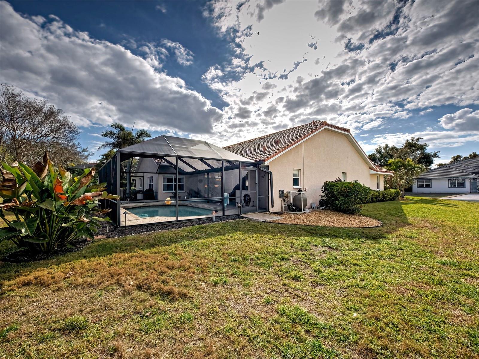 CALUSA LAKES - Residential