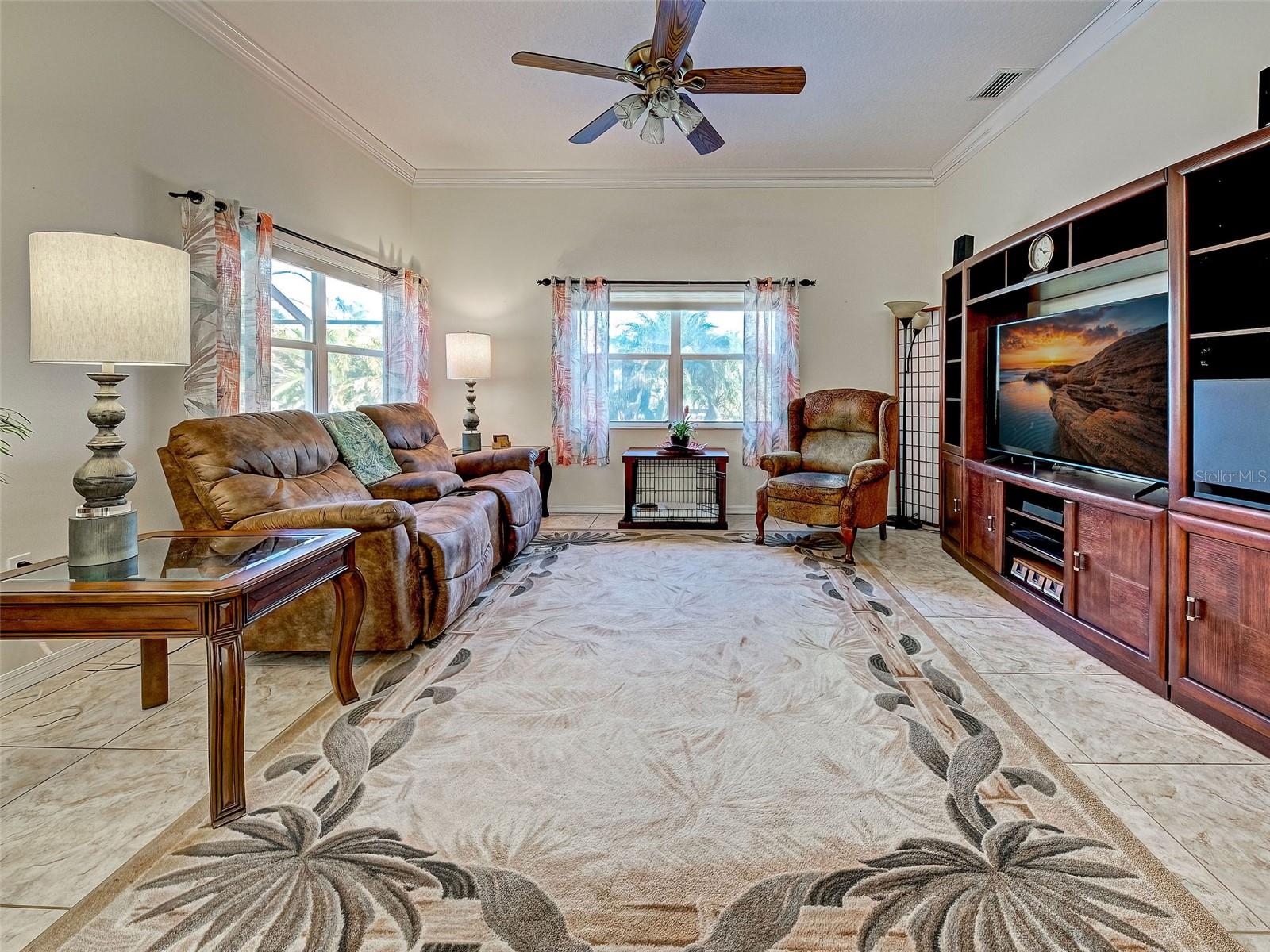 CALUSA LAKES - Residential