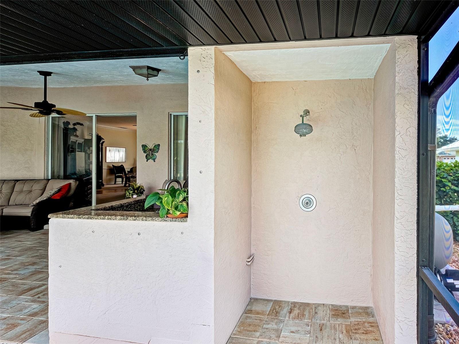 CALUSA LAKES - Residential