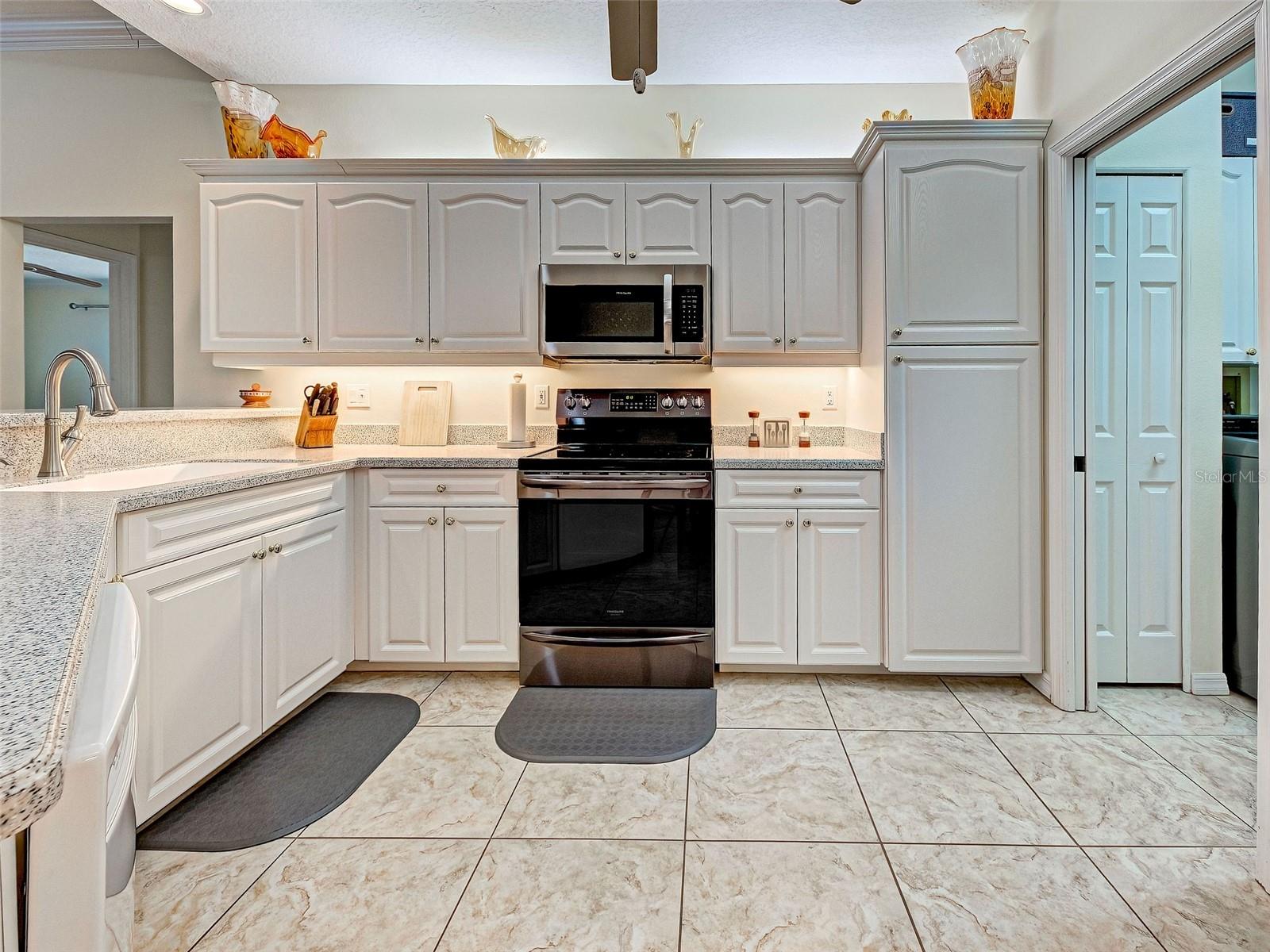 CALUSA LAKES - Residential