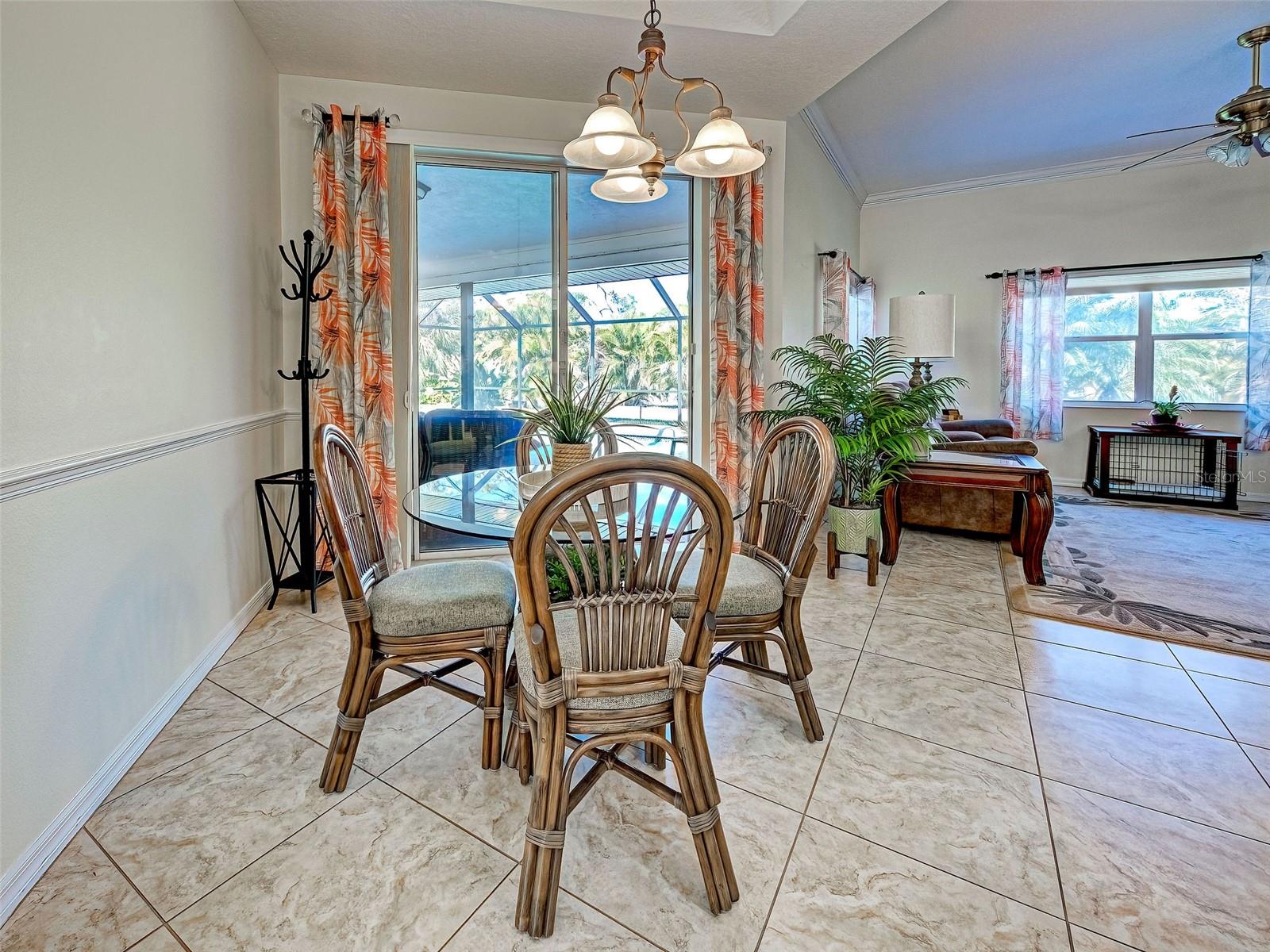 CALUSA LAKES - Residential