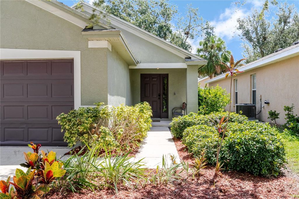 Photo of 11721 Crest Creek Drive, Riverview, FL 33569 (MLS # TB8420242)
