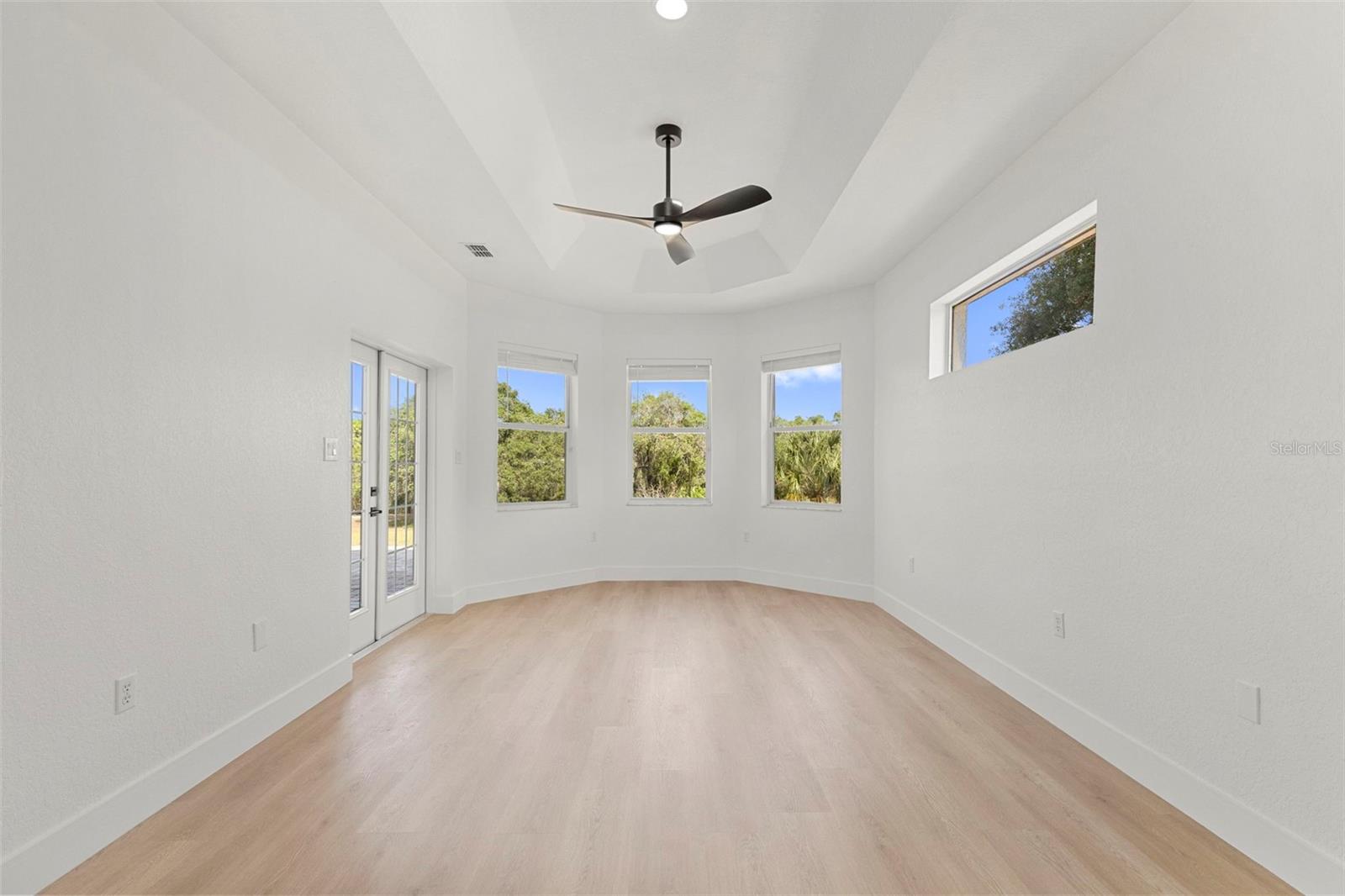 UNIT 10 HLNDS - Residential