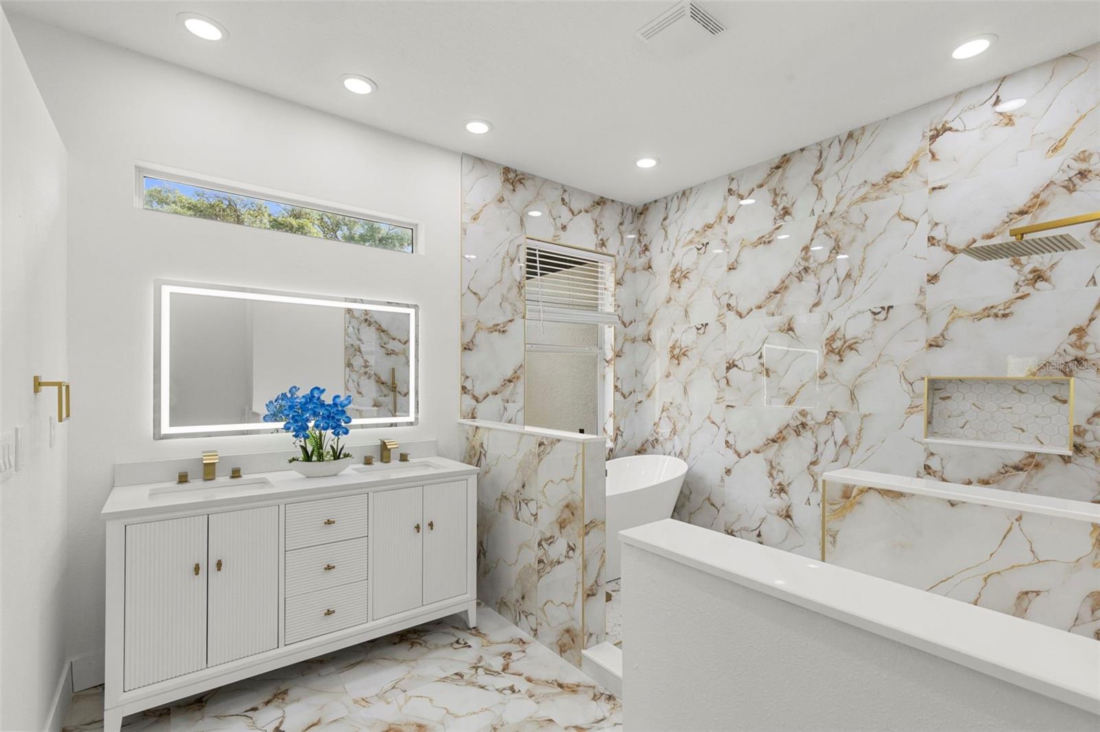 UNIT 10 HLNDS - Residential