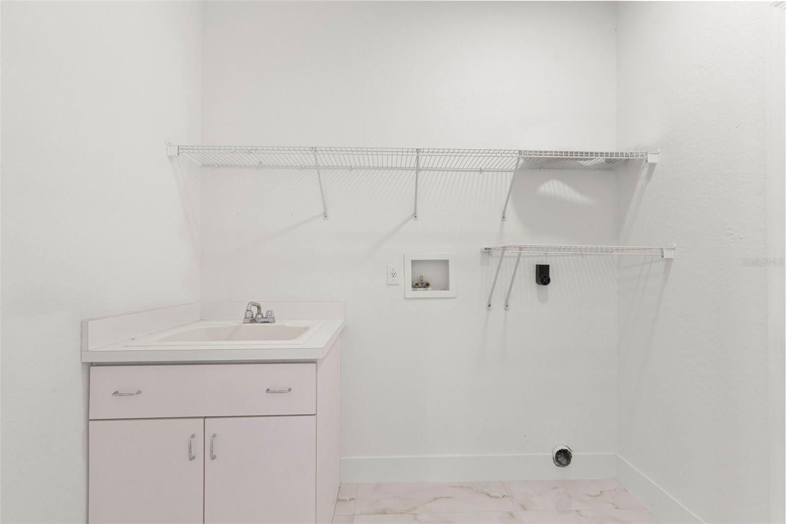UNIT 10 HLNDS - Residential