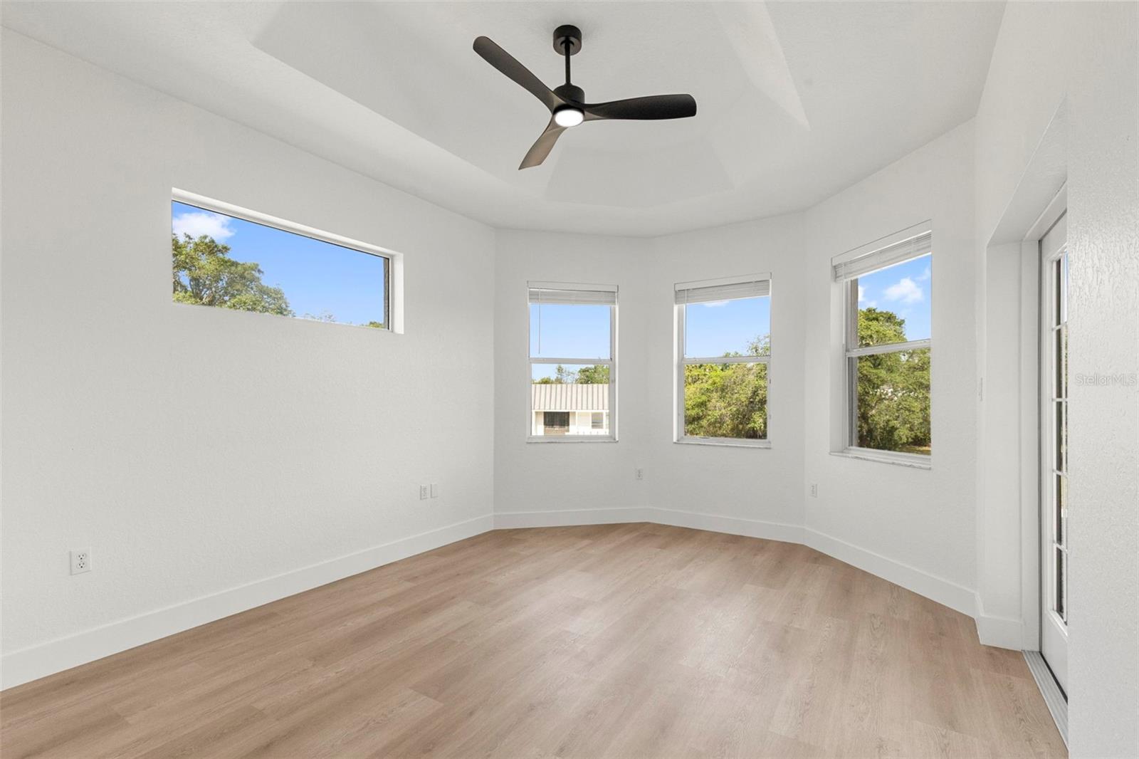 UNIT 10 HLNDS - Residential