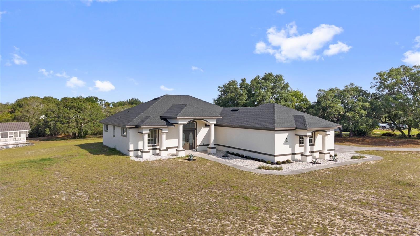 UNIT 10 HLNDS - Residential