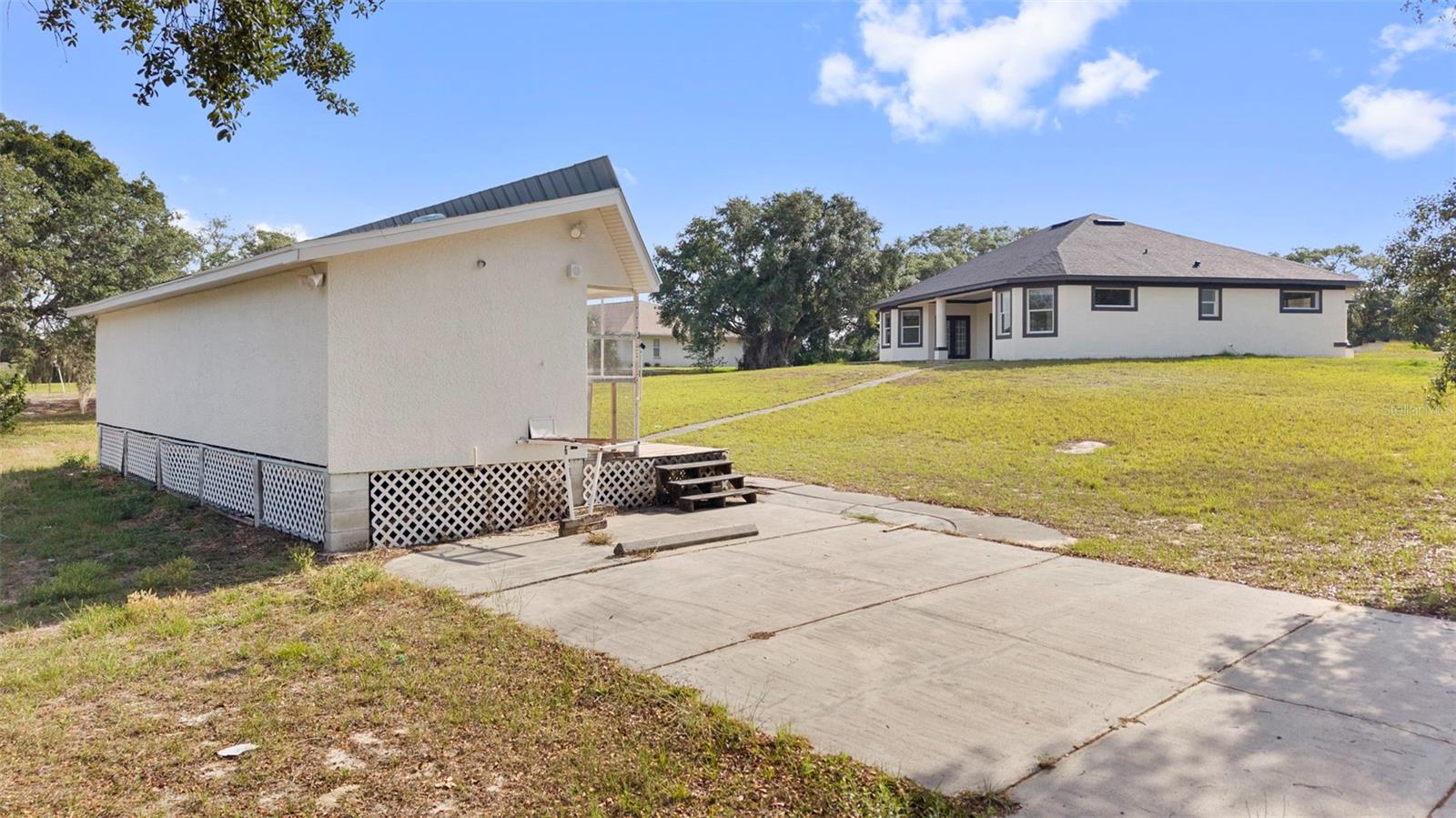 UNIT 10 HLNDS - Residential