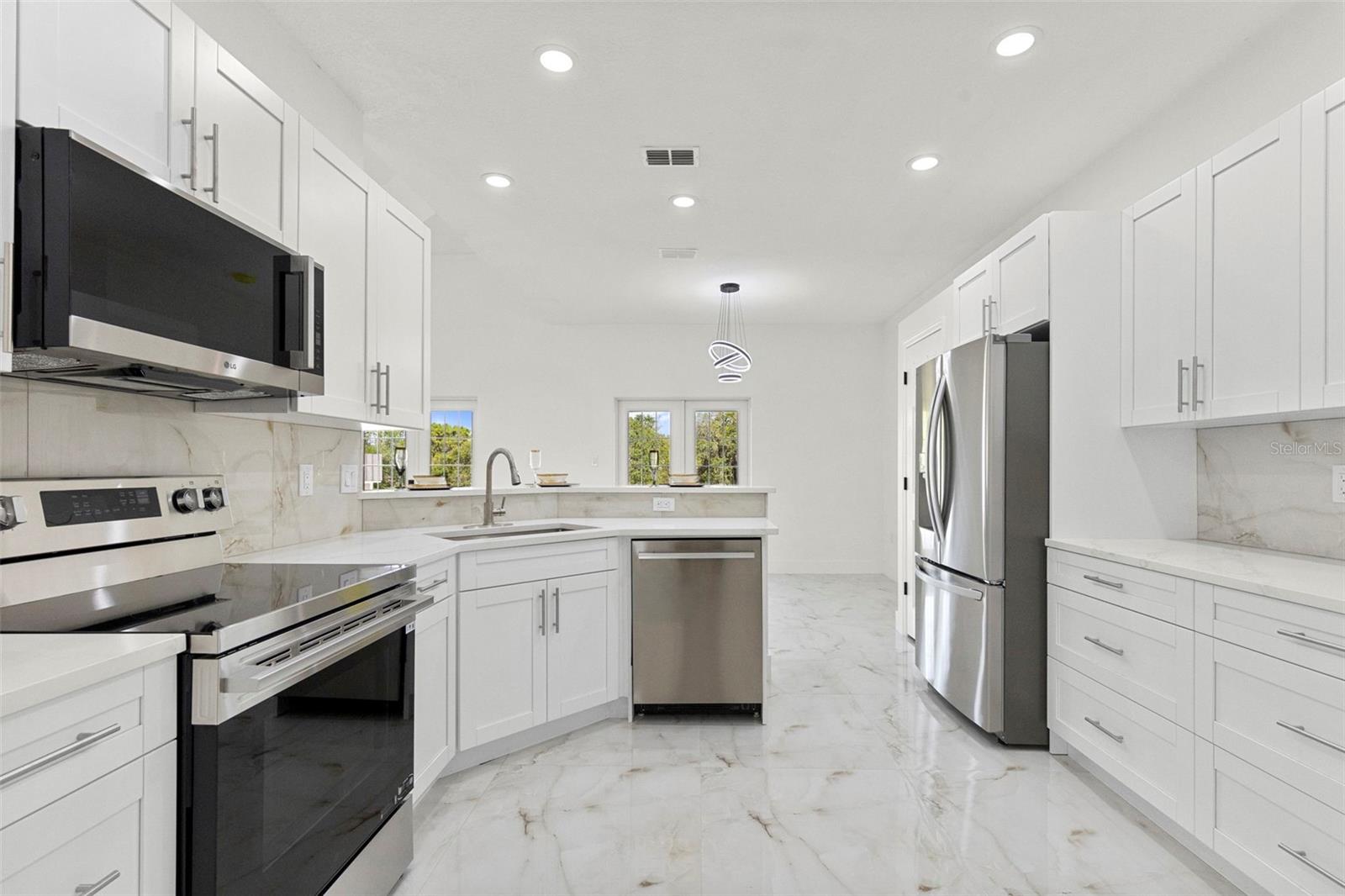 UNIT 10 HLNDS - Residential