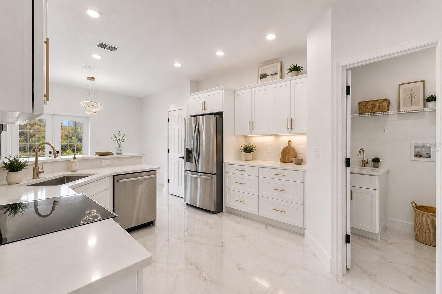 UNIT 10 HLNDS - Residential