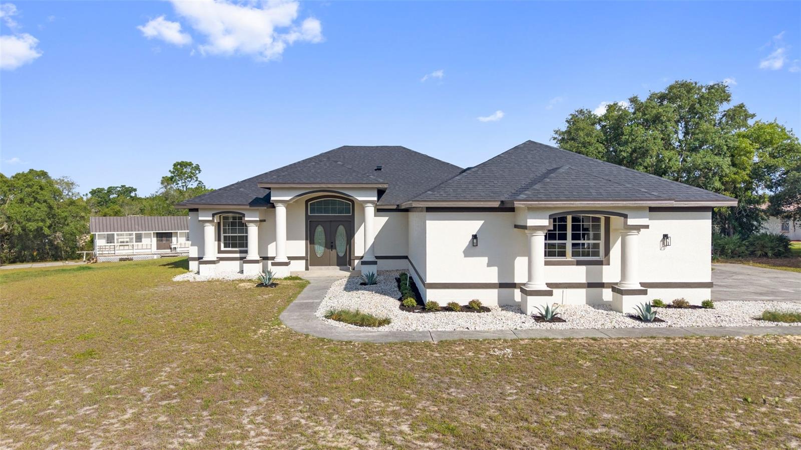 UNIT 10 HLNDS - Residential