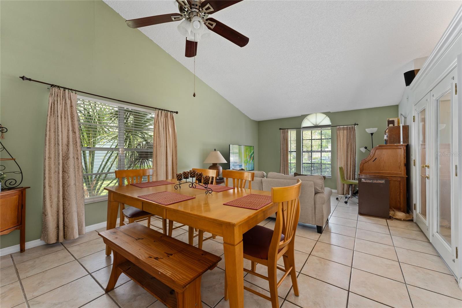325 SIR LAWRENCE DRIVE