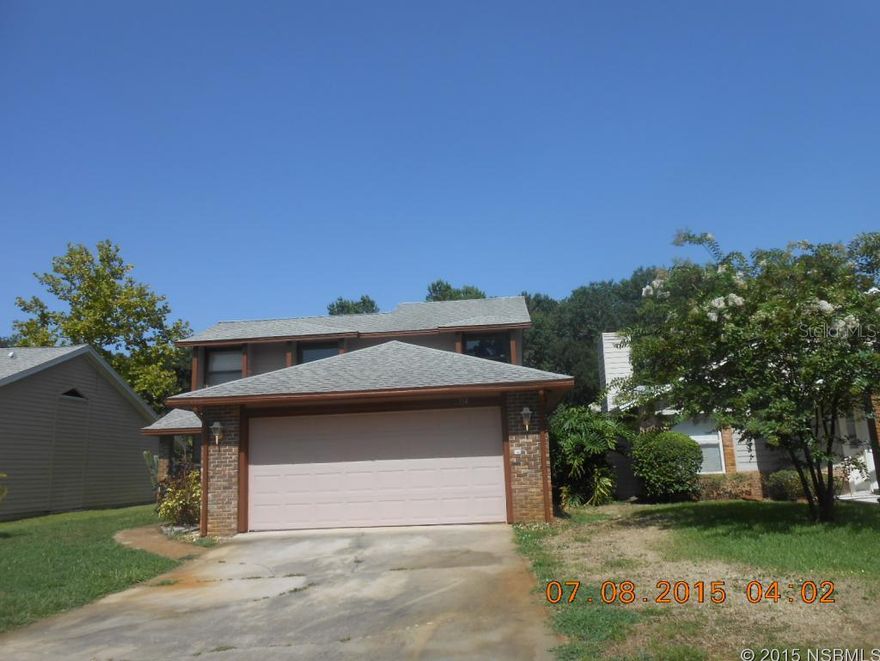 This lovely 2 story home features master on main, laminate flooring, and a spacious living room. For even more "me" space it has a cheery and bright sunroom and a family room loft upstairs. Two other bedrooms and full bath upstairs. This home is situated in a lovely neighborhood convenienty located in the middle of schools, shopping, restaraunts, and collegesall information supplied is intended to be accurate but not guaranteed ;Water: City