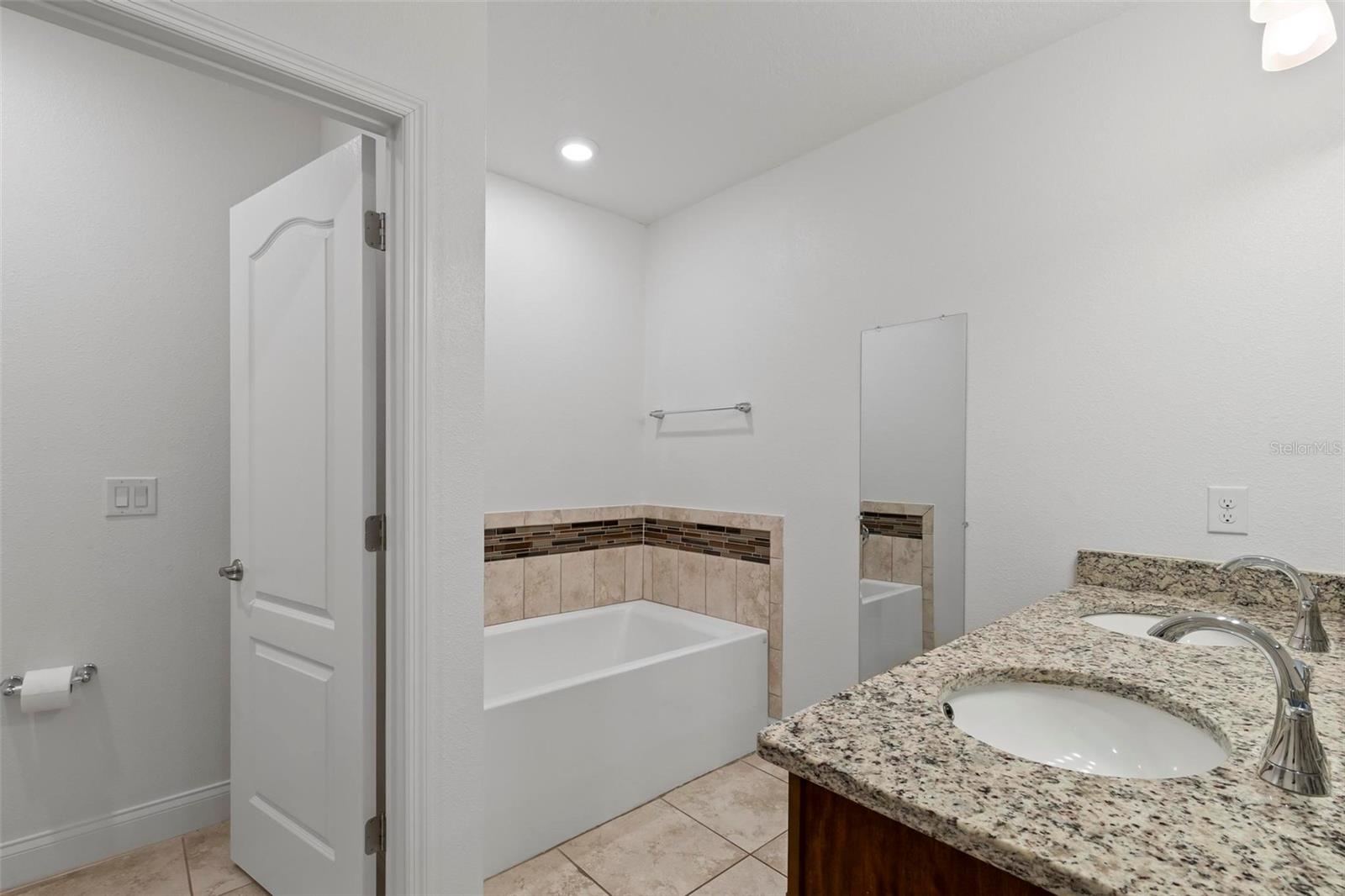 PALM COAST SEC 09 - Residential Lease