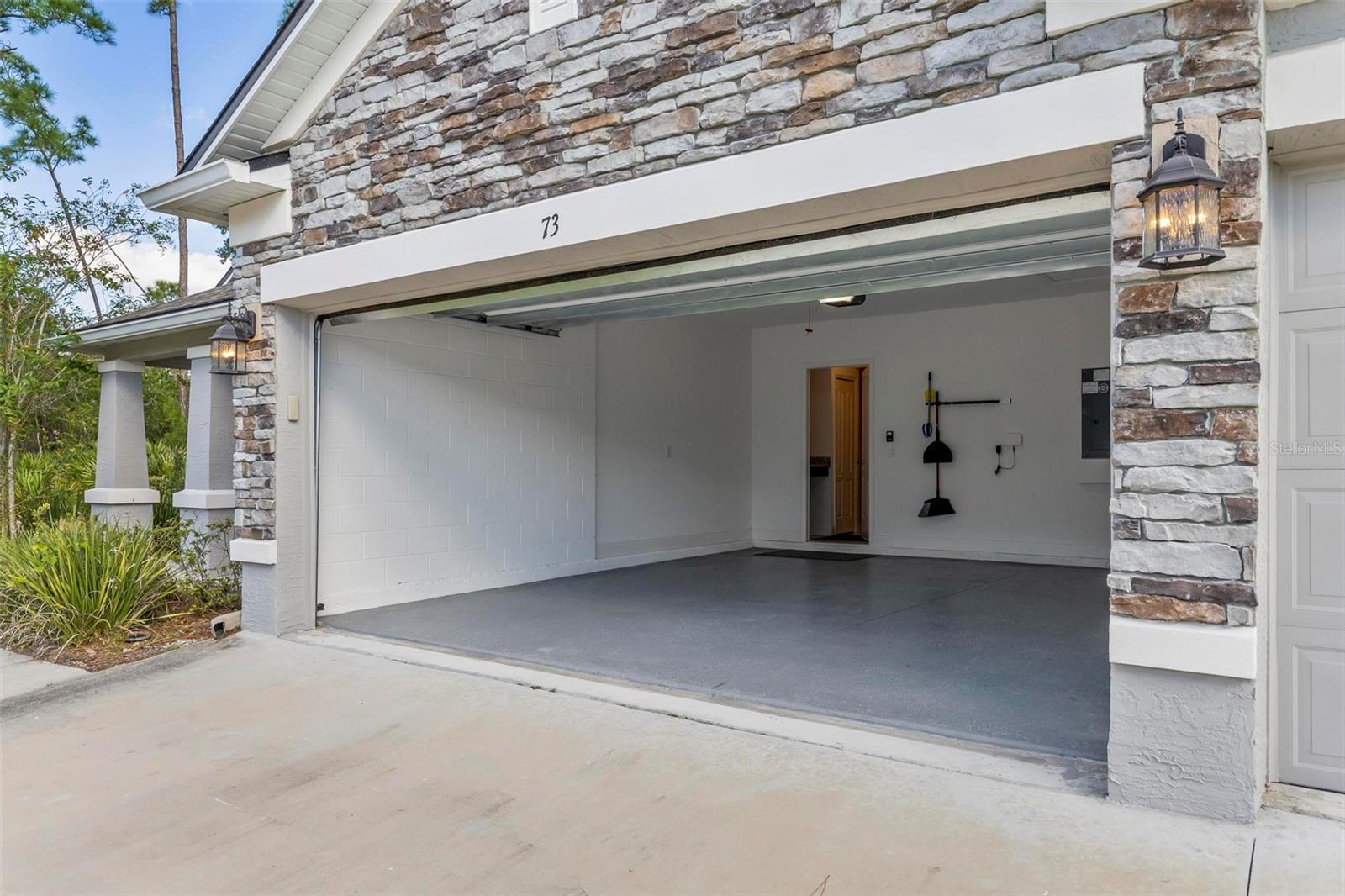 PALM COAST SEC 09 - Residential Lease