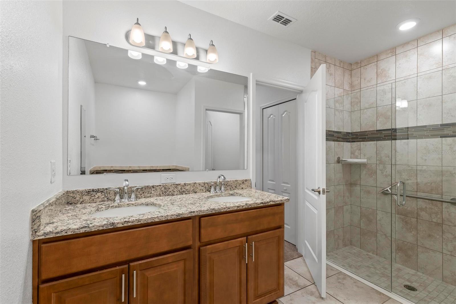 PALM COAST SEC 09 - Residential Lease