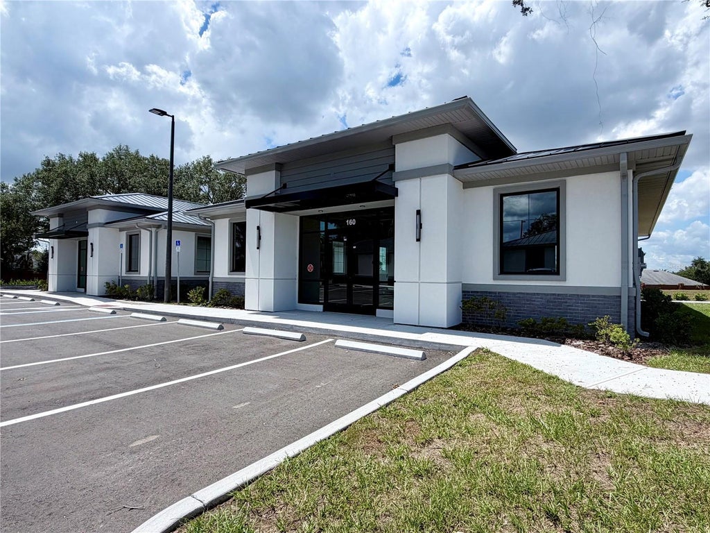 Photo of 160 Southern Railway, Oakland, FL 34787 (MLS # O6453233)